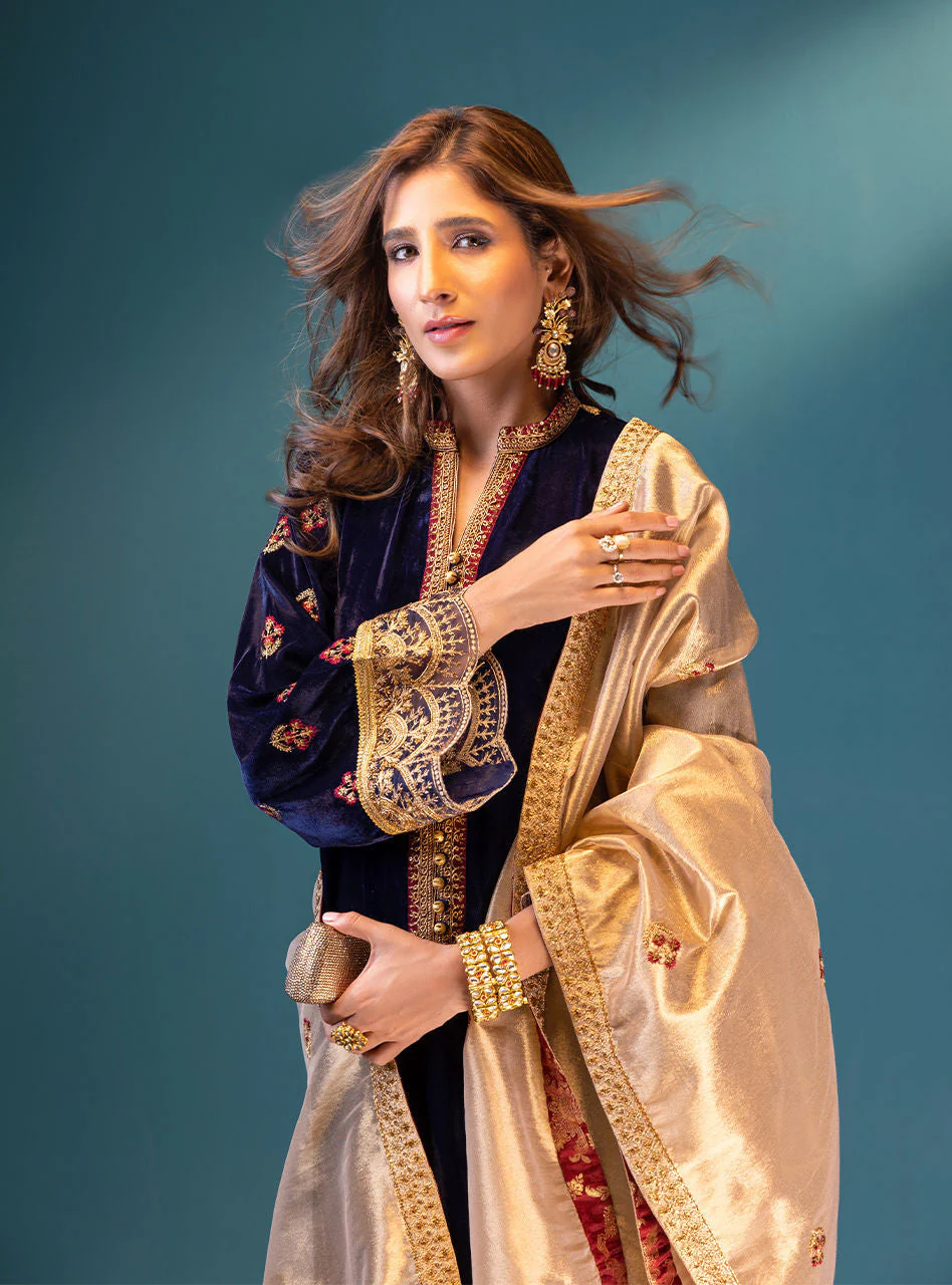 Aashna - Image 27