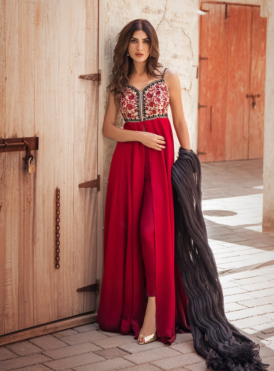 Aina - Image 3