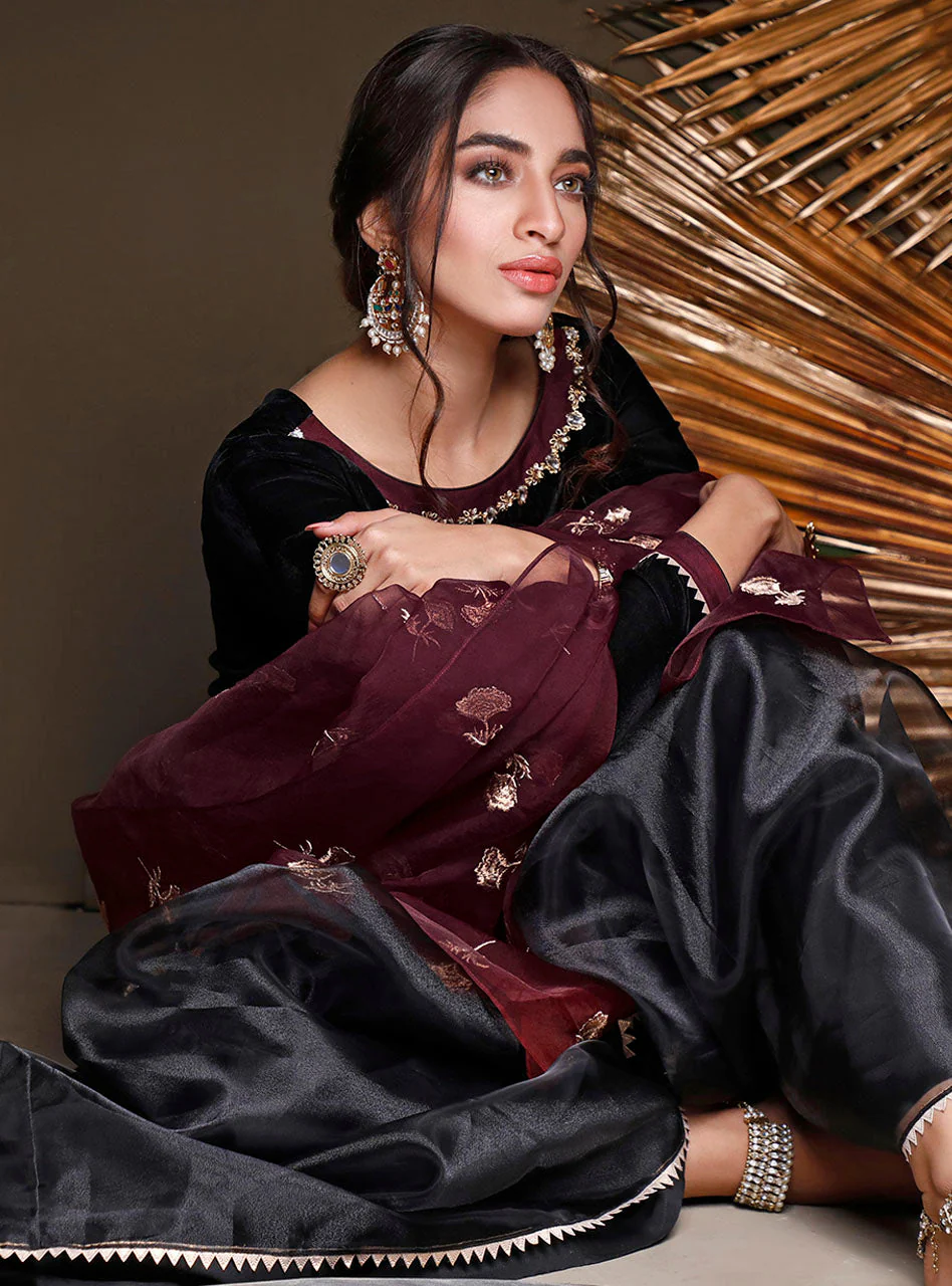 Blackout Burgundy - Image 4