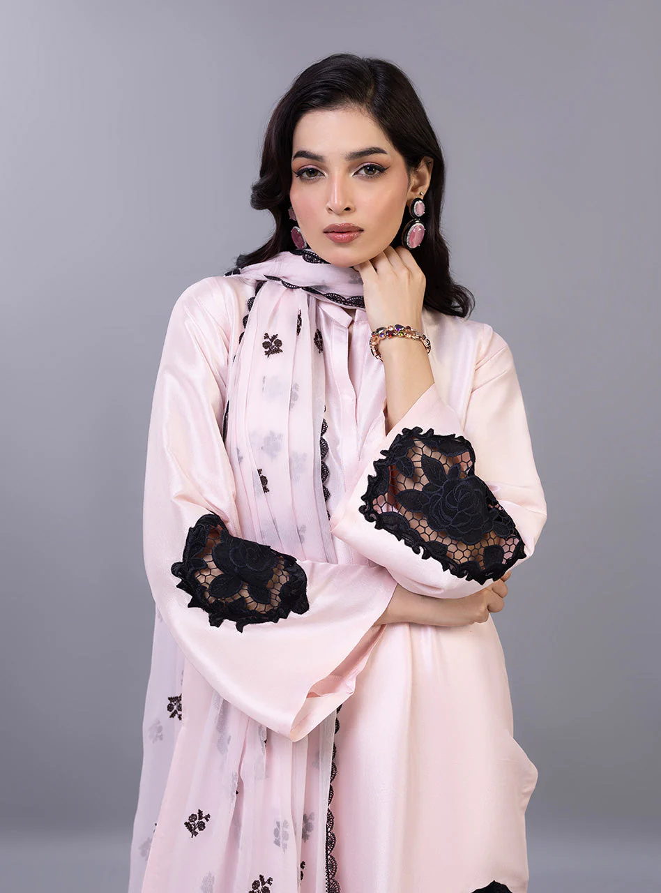 Blush Royale - Image 2