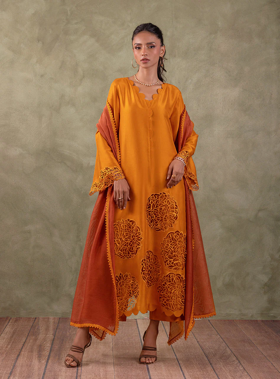 Burning Amber - Image 4