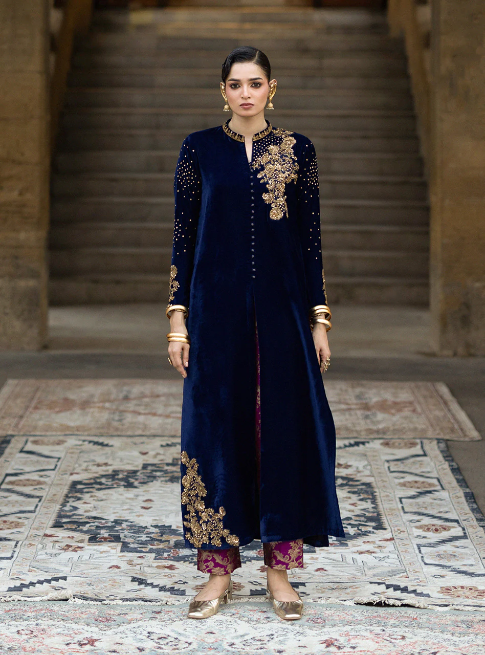 Celine Gold - Image 5