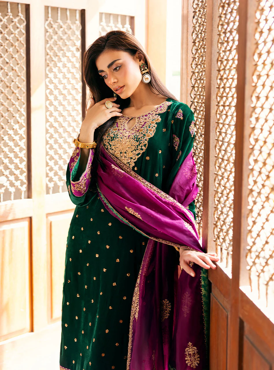 Esha - Image 4