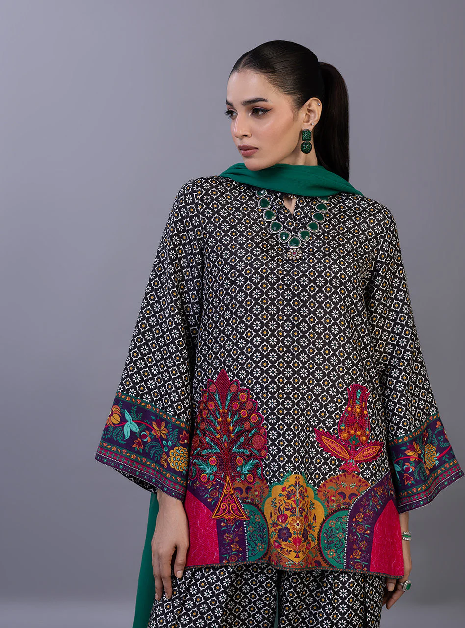 Freya Farshi - Image 2