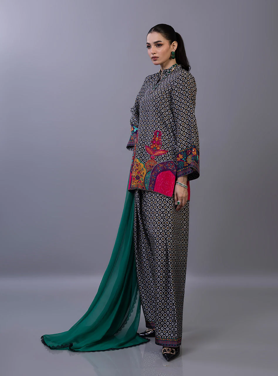 Freya Farshi - Image 7