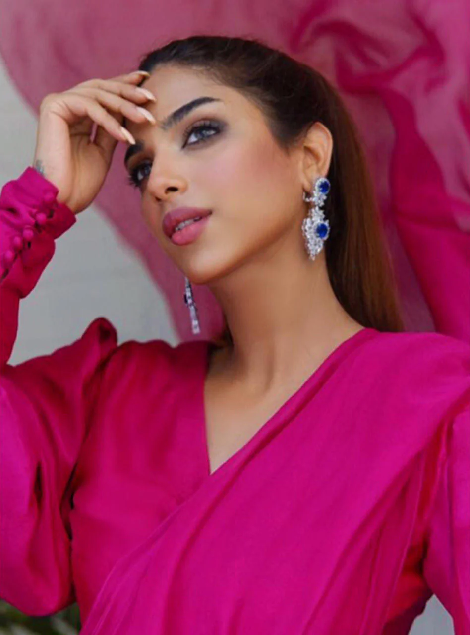 Fuschia Pink Saree - Image 3