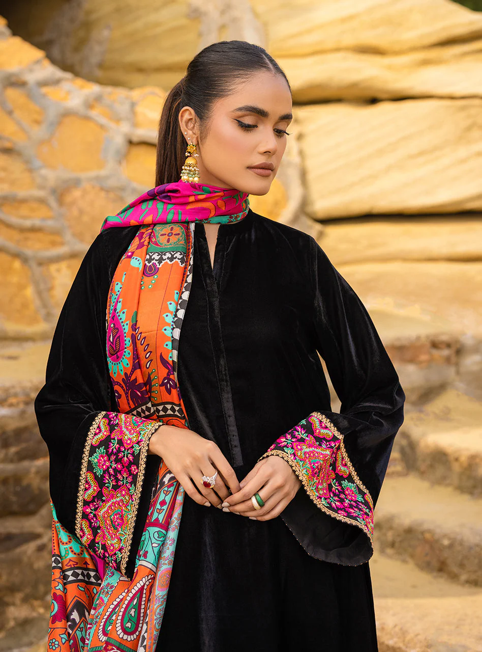 Larah - Image 6