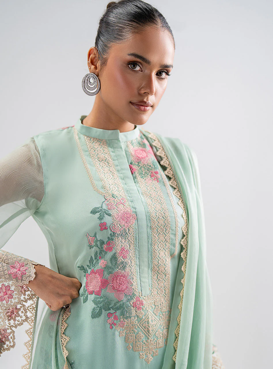 Liana - Image 6