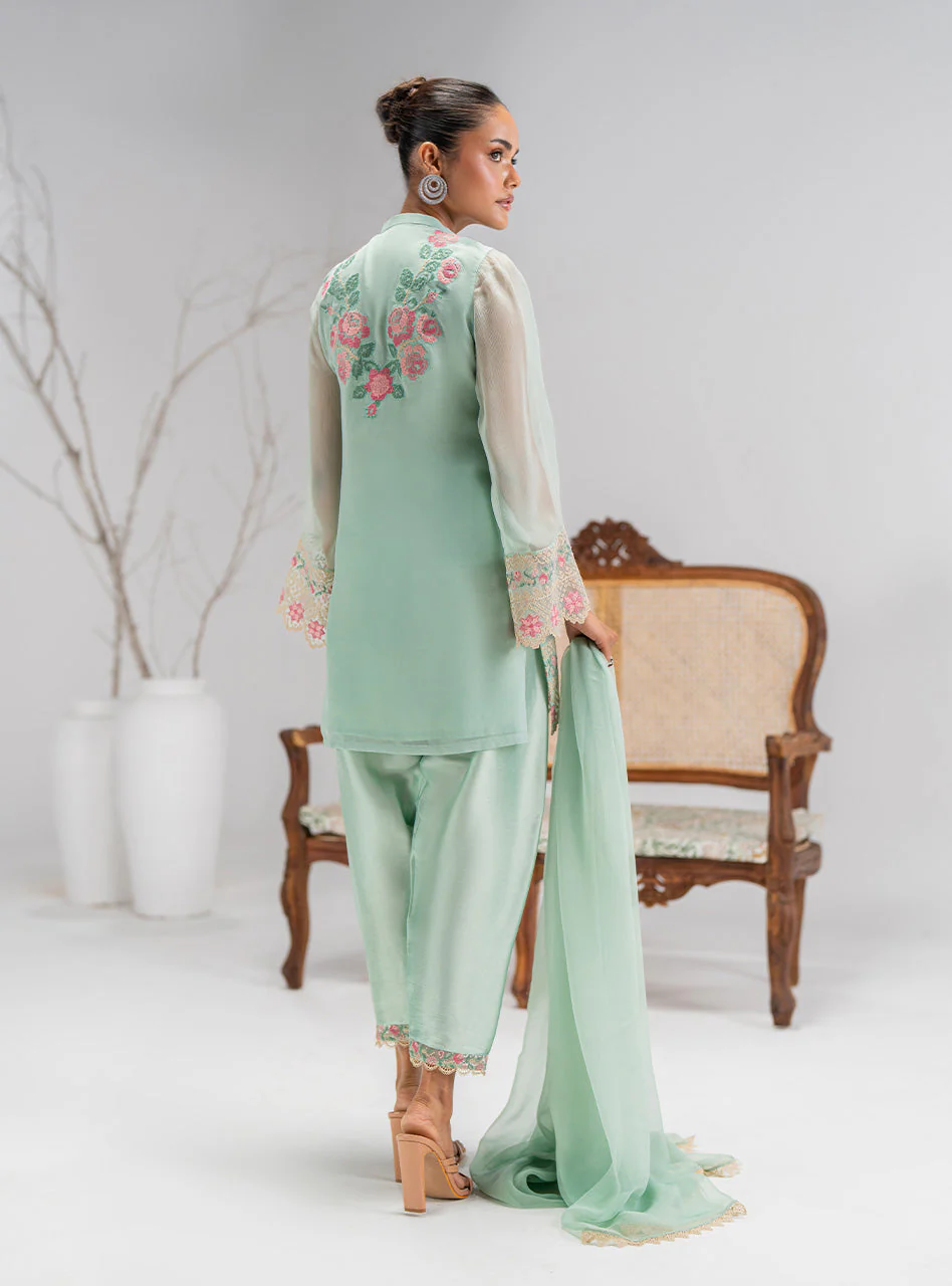 Liana - Image 7