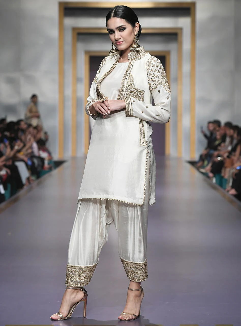 Mehrab - Image 5