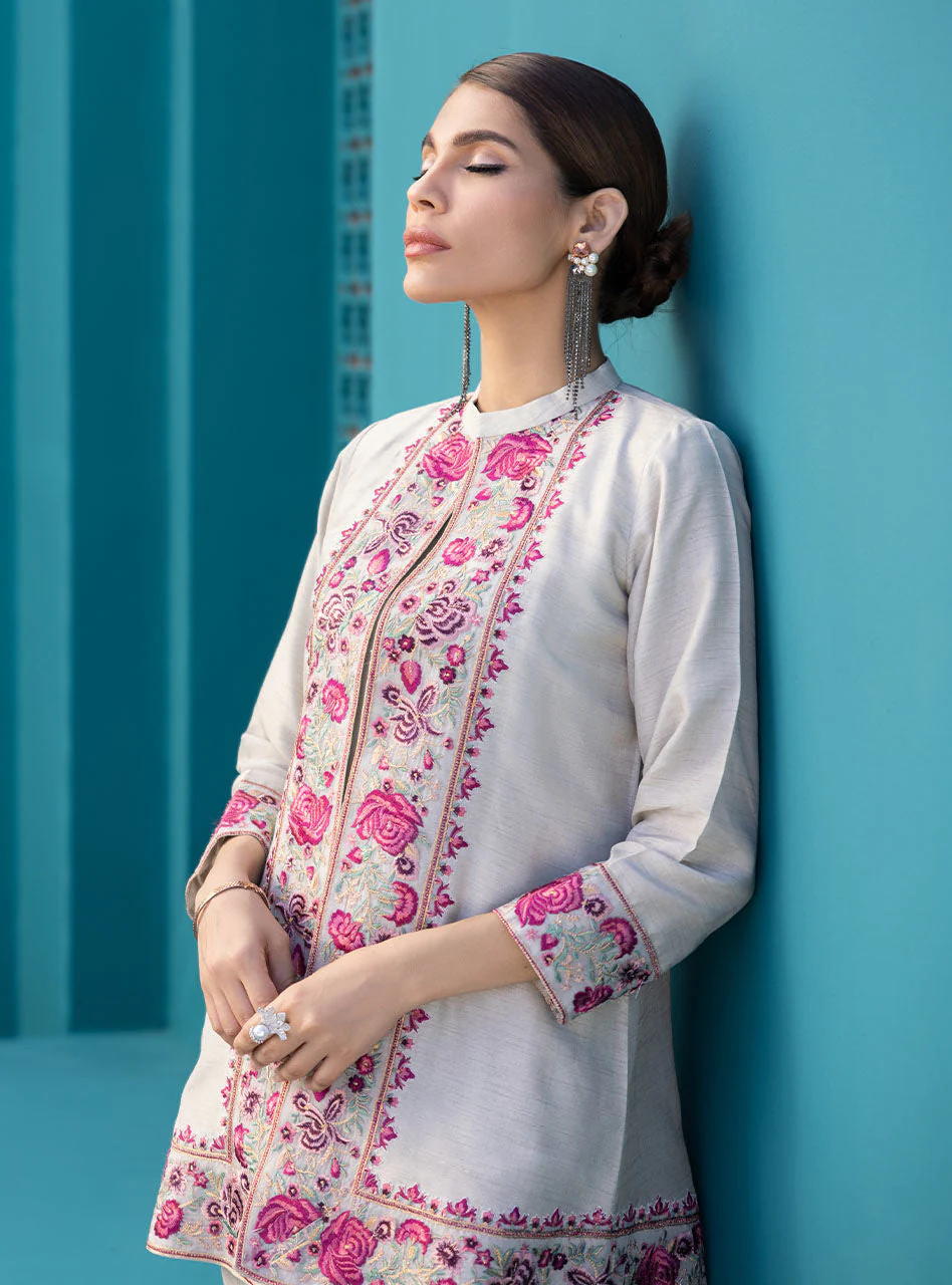 Mysti Taupe - Image 5