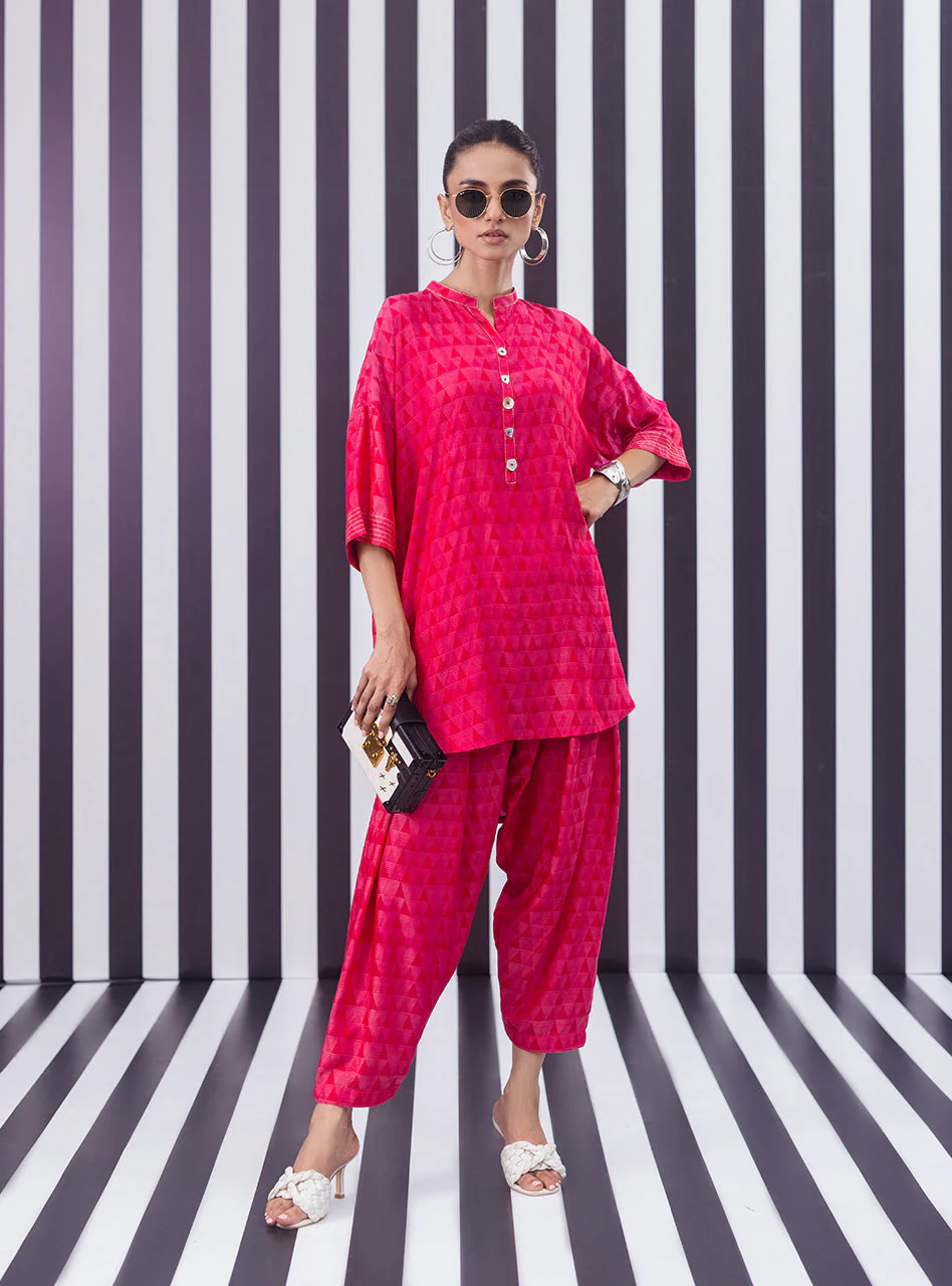 Retro Pink - Image 3