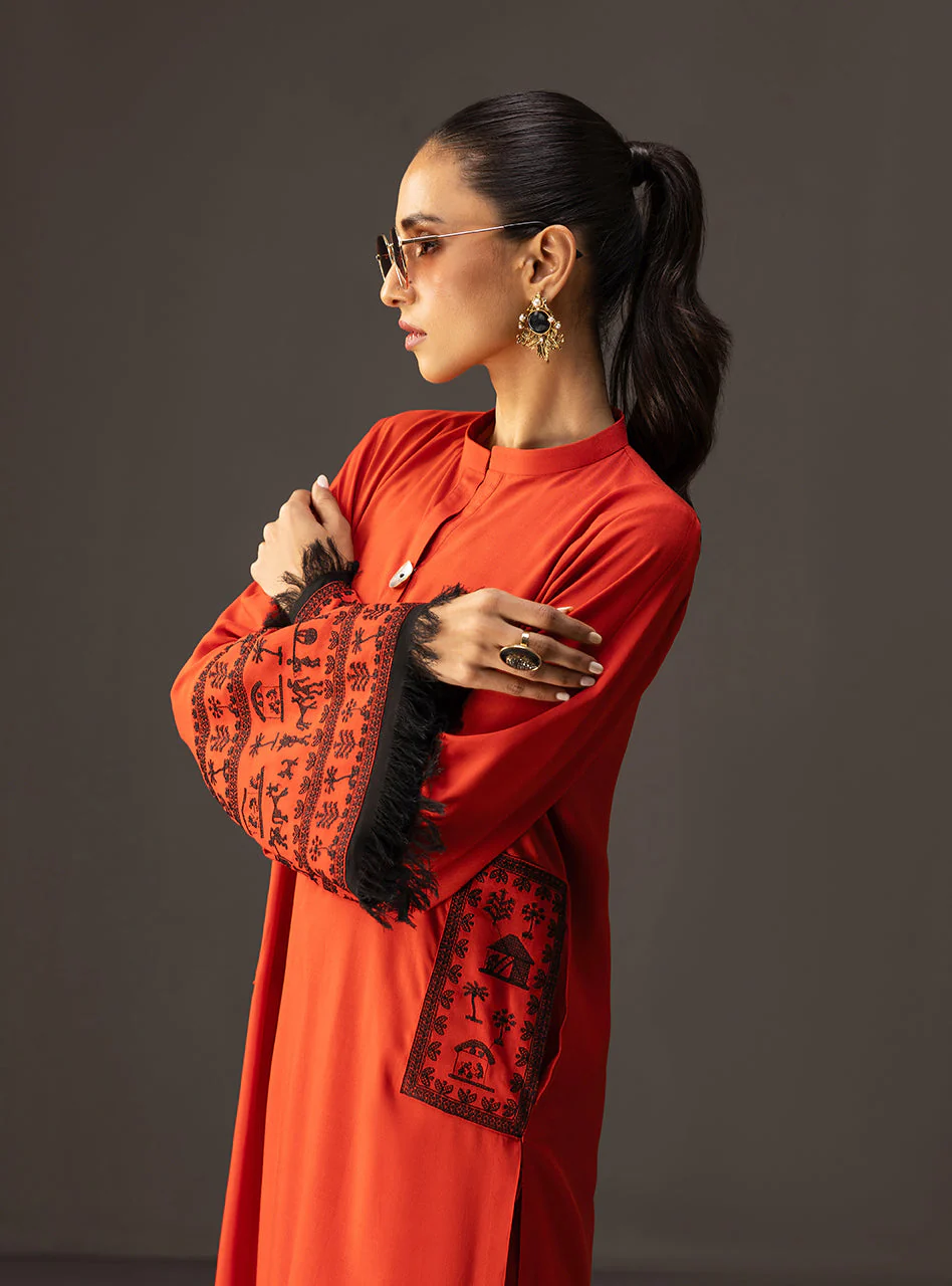 Scarlet Noir - Image 4