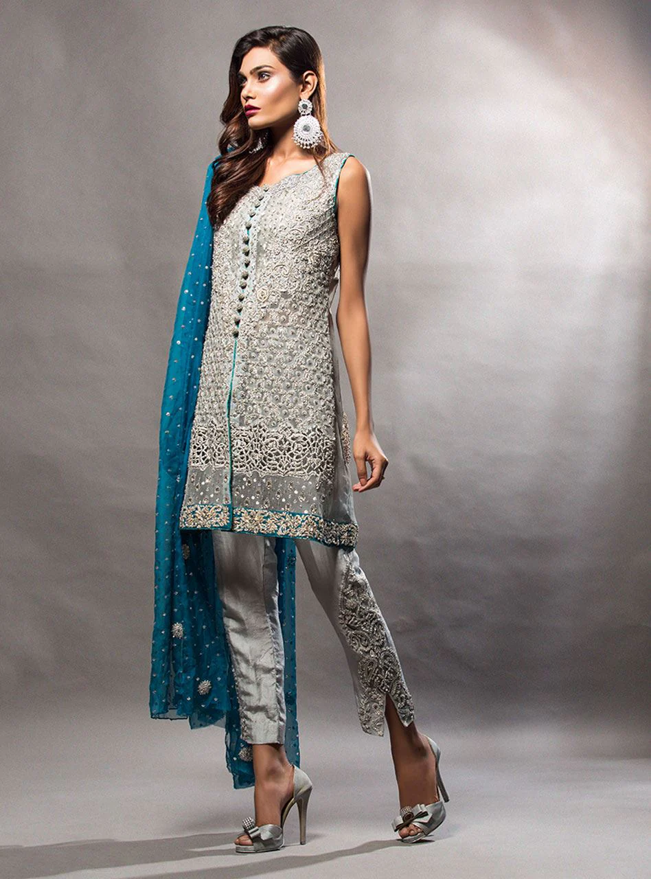 Short Grey Shirt With Teal Dupatta - Image 3