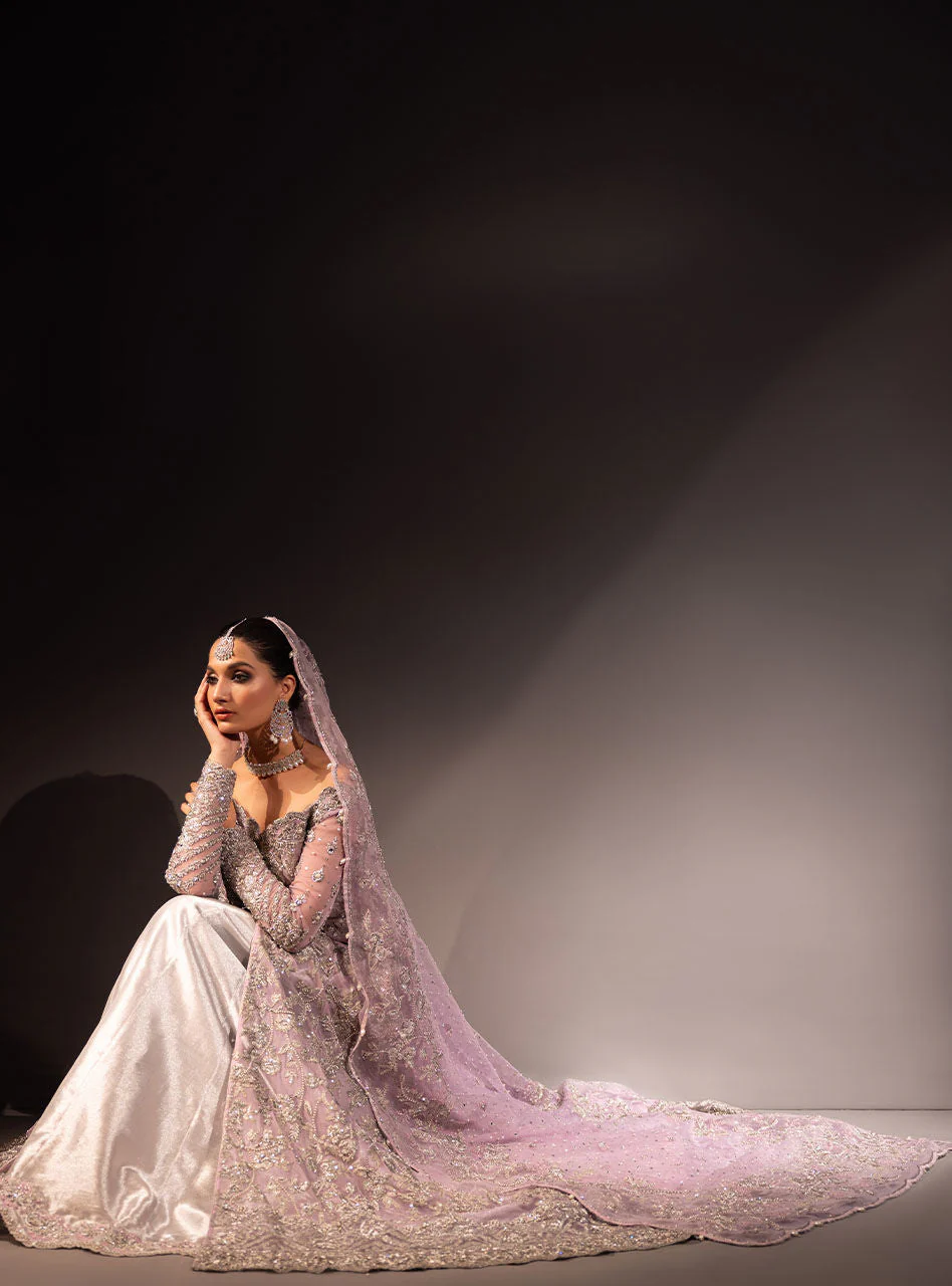 Suraya - Image 15