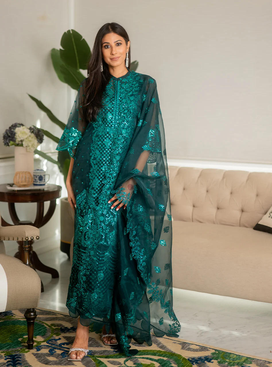 Zeina - Image 15
